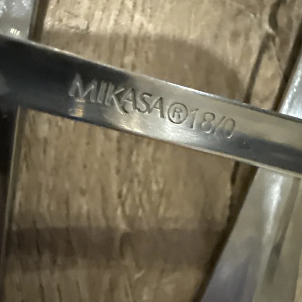 4 PCs‎ Mikasa Legacy Stainless Round Soup Gumbo Spoons 18/0